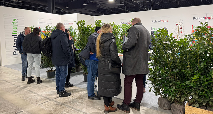 2025-02-18_garden_expo1.jpg